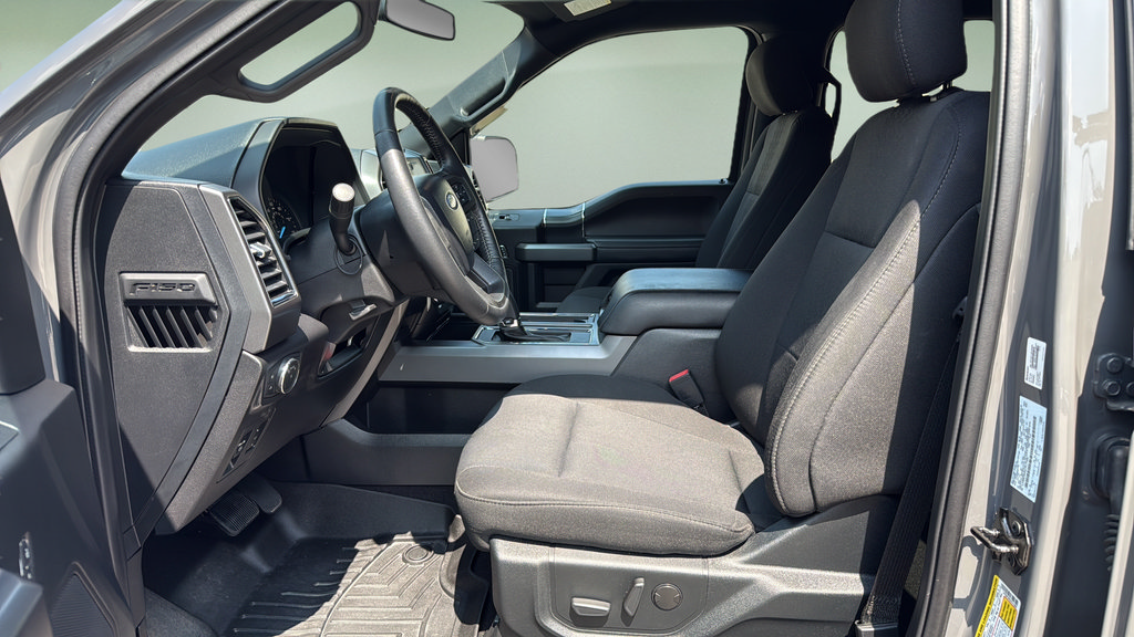 Used 2020 Ford F150 XLT w/ Equipment Group 302A Luxury AWD/4WD image 11
