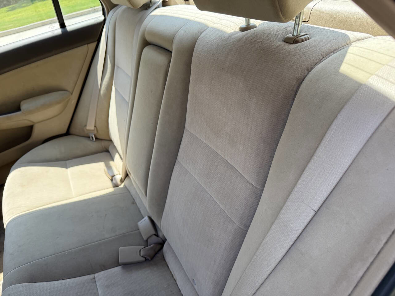 Used 2004 Honda Accord LX image 6