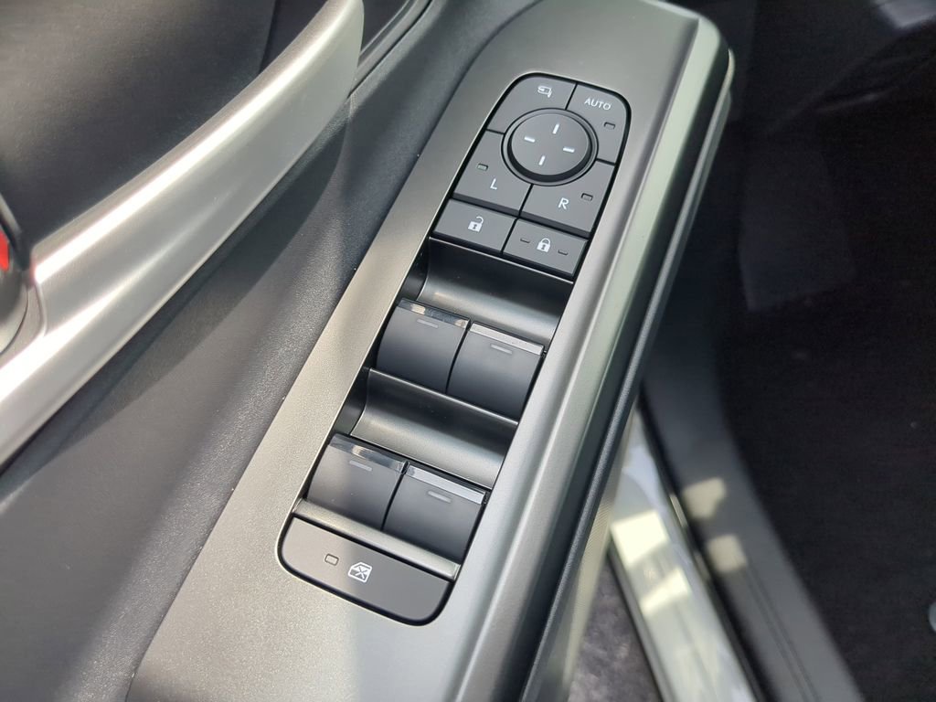 New 2026 Subaru Uncharted AWD image 17