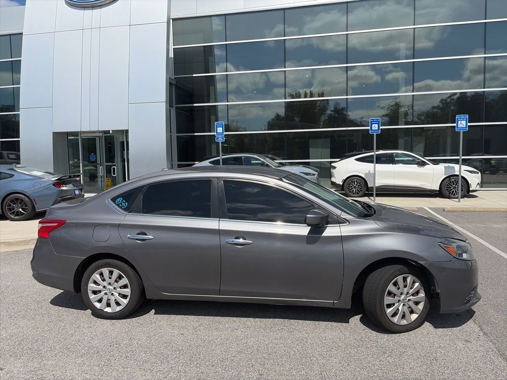 Used 2017 Nissan Sentra SV FWD image 4