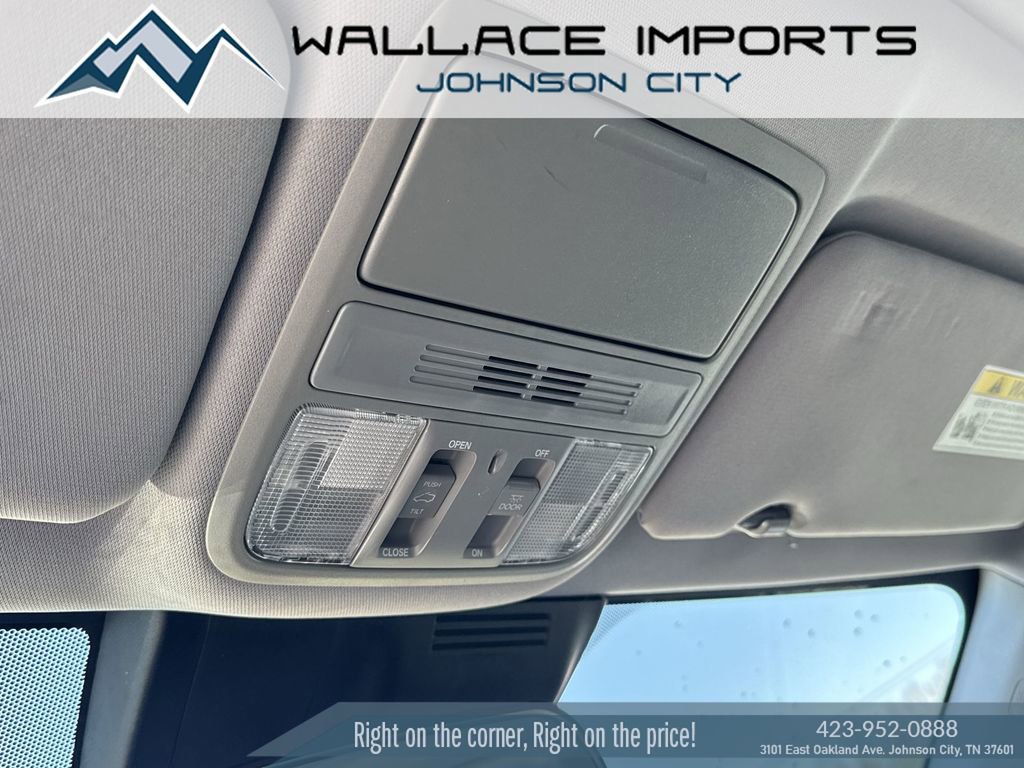 Used 2017 Honda CR-V EX image 16