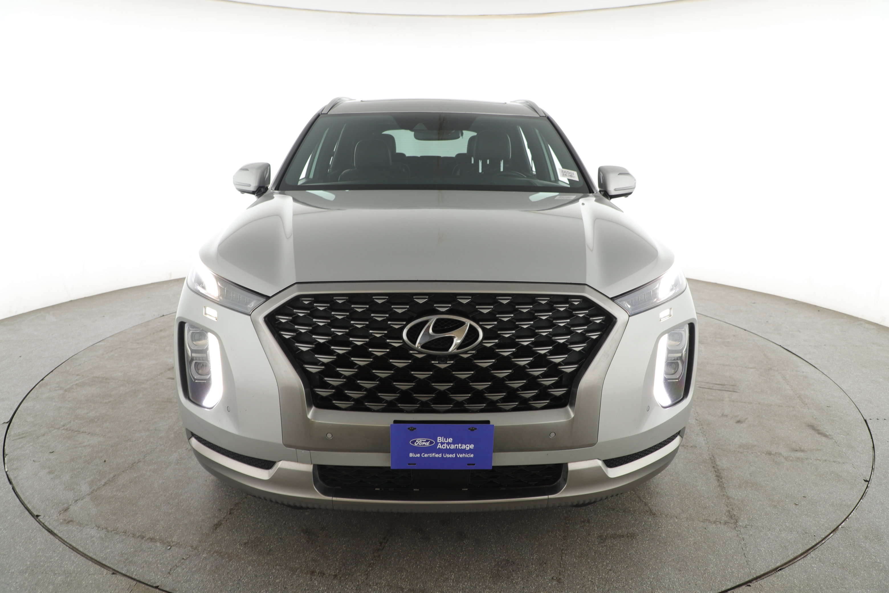 Used 2022 Hyundai Palisade Calligraphy w/ Winter Package AWD/4WD image 2