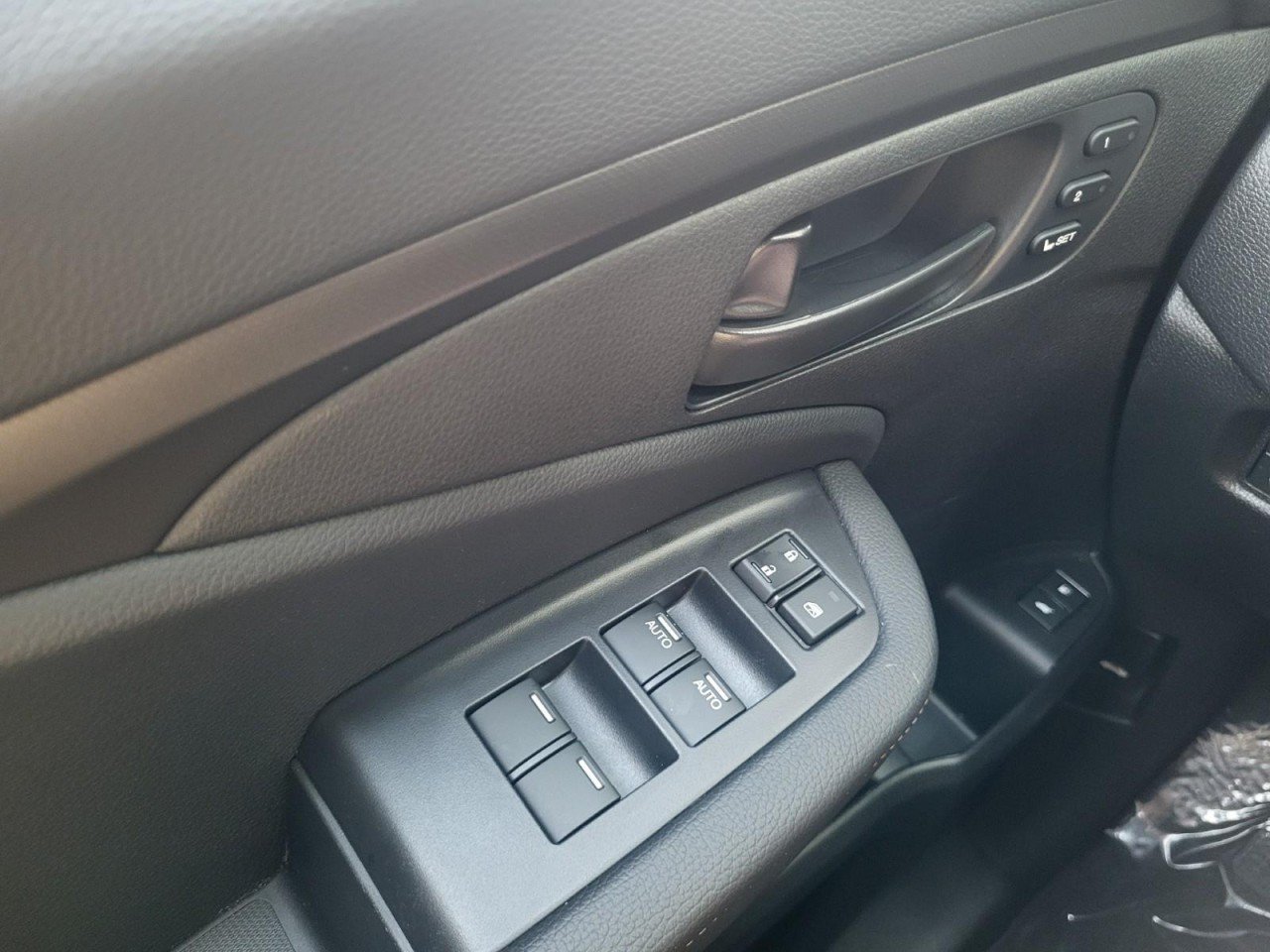 Certified 2025 Honda Passport TrailSport image 24