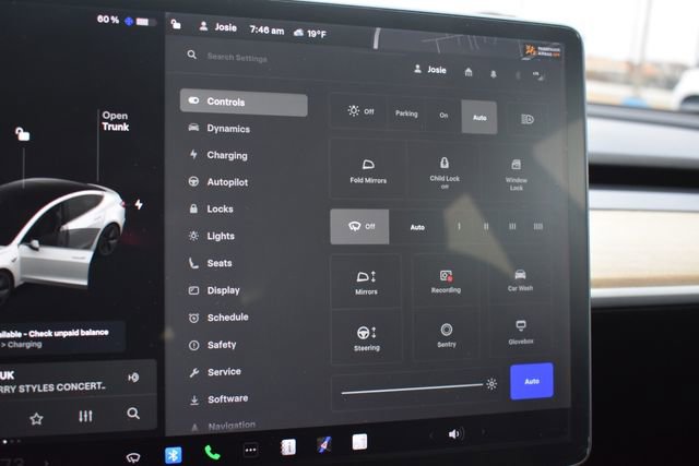 Used 2018 Tesla Model 3 Long Range image 24