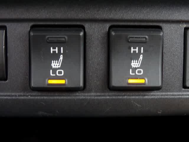 Used 2025 Toyota Corolla Cross XLE AWD/4WD image 26