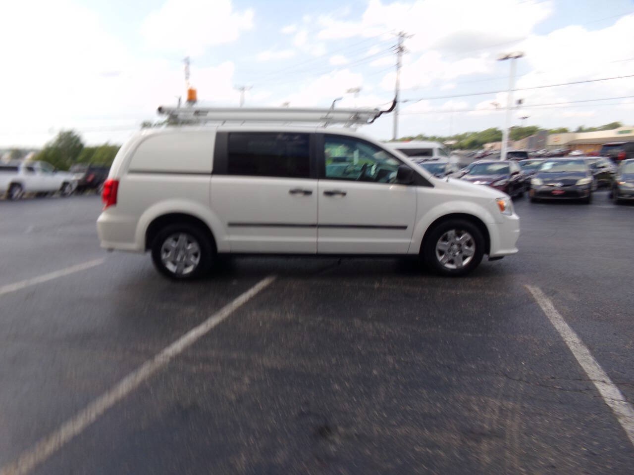 Used 2013 RAM C/V Tradesman FWD image 5