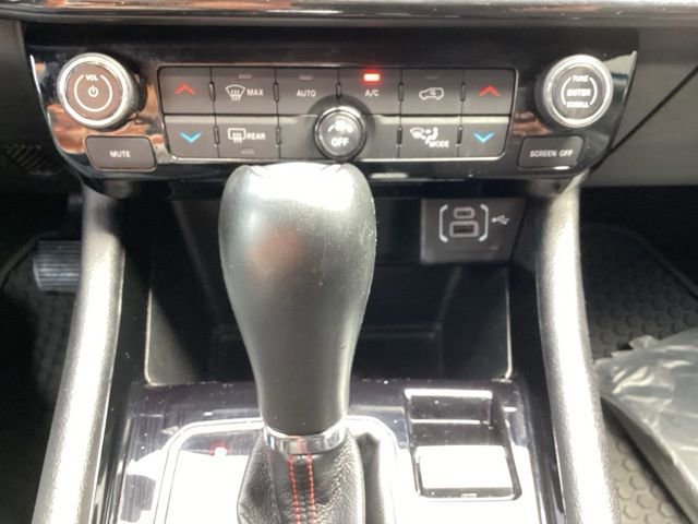 Used 2025 Jeep Compass Trailhawk AWD/4WD image 21