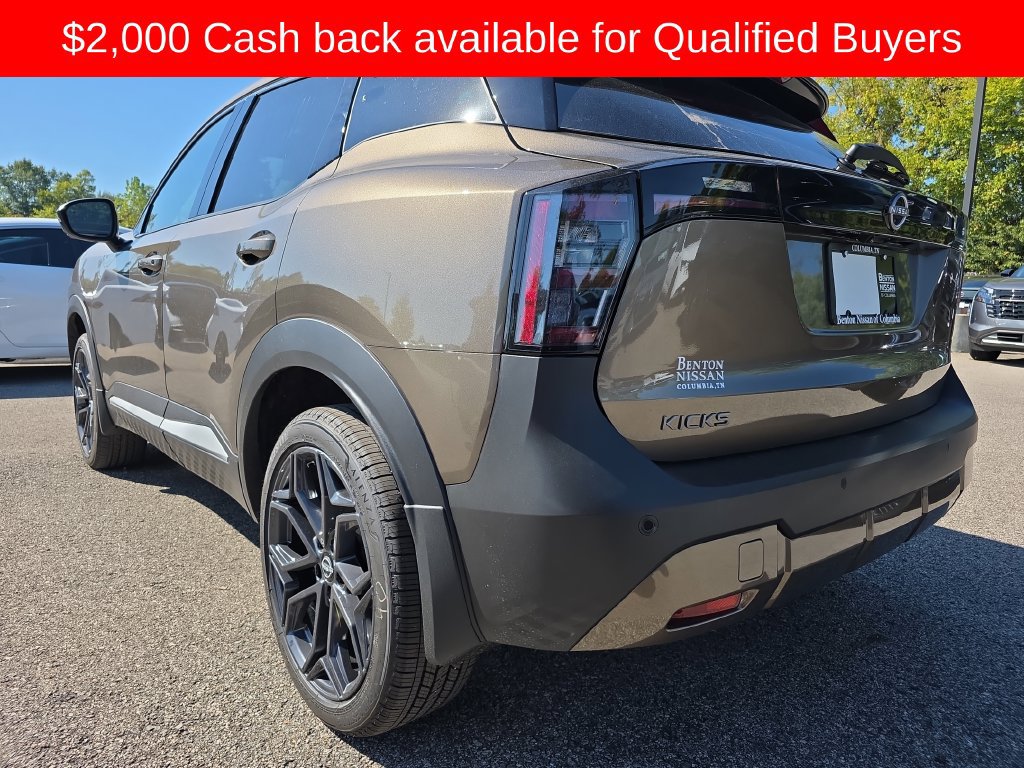 New 2027 Nissan Kicks SR FWD image 3