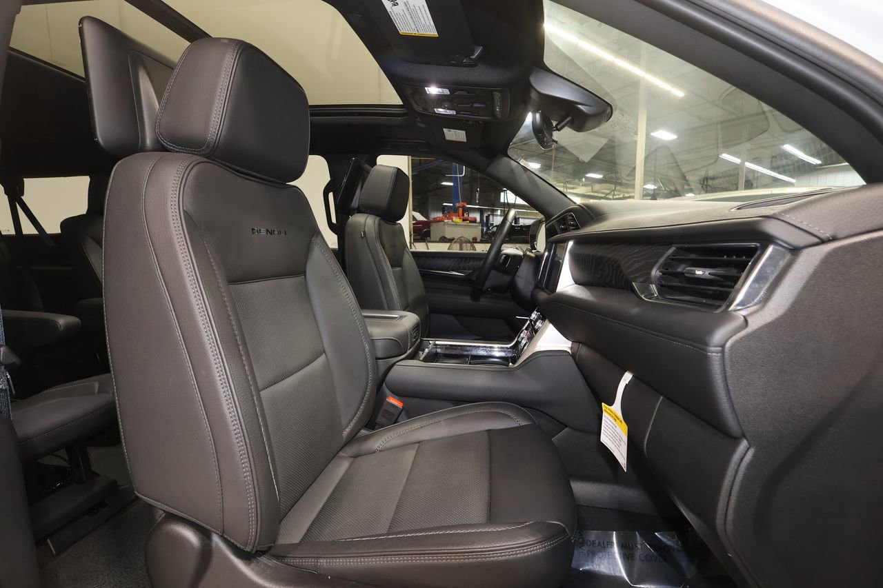 Certified 2024 GMC Yukon XL Denali w/ Denali Reserve Package image 29