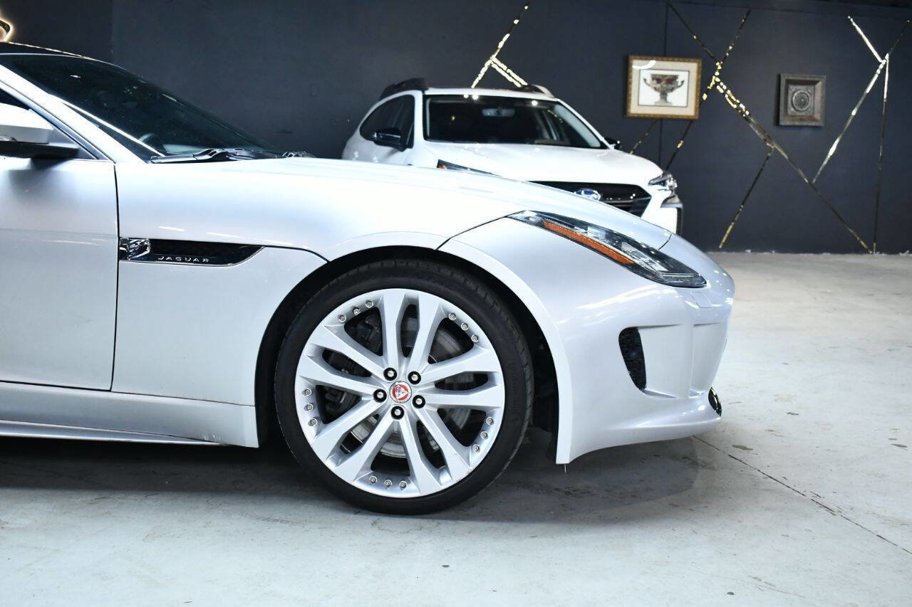 Used 2016 Jaguar F-TYPE S image 11