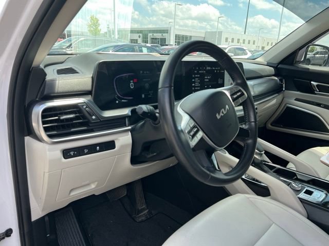 Certified 2024 Kia Telluride S w/ S Sunroof Package FWD image 10