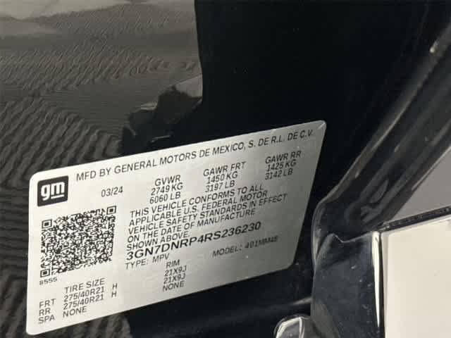 Used 2024 Chevrolet Equinox EV RS FWD image 32