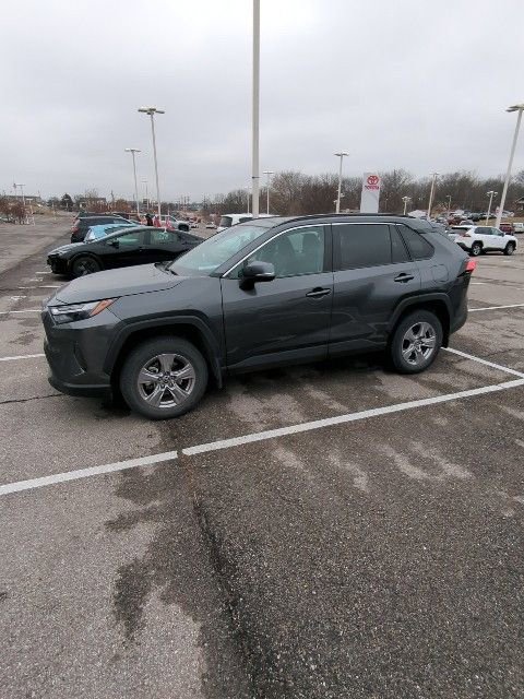 Used 2023 Toyota RAV4 XLE w/ Convenience Package image 3