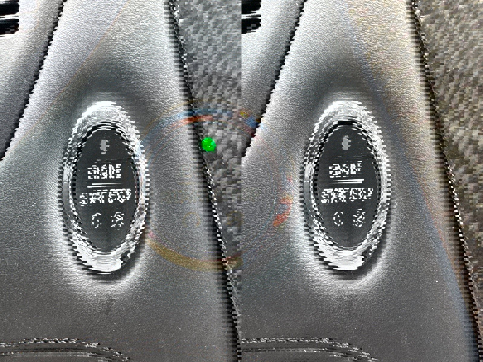 Used 2017 Ford Explorer Platinum image 34