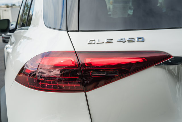 Certified 2024 Mercedes-Benz GLE 450 4MATIC image 7