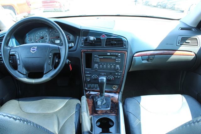 Used 2006 Volvo XC70 AWD/4WD image 16