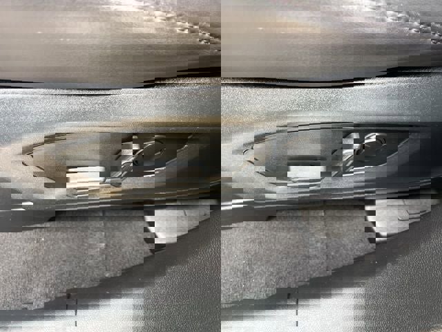 Used 2023 Ford Explorer Platinum w/ Technology Package image 43