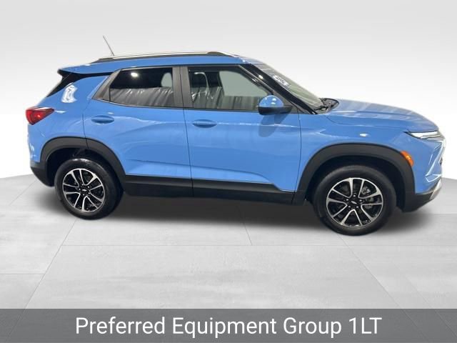 Used 2024 Chevrolet TrailBlazer LT w/ Convenience Package image 2