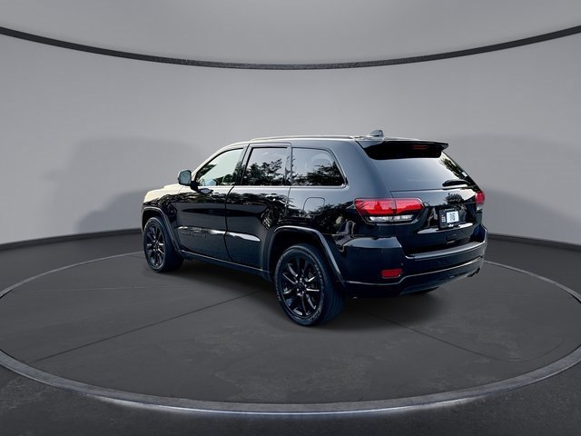Used 2020 Jeep Grand Cherokee Altitude image 6