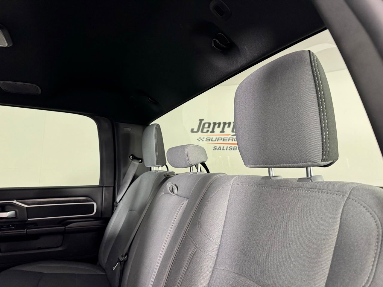 Used 2024 RAM 2500 Big Horn w/ Bed Utility Group image 21