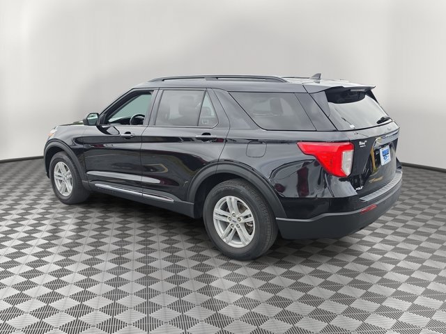 Certified 2024 Ford Explorer XLT RWD image 4