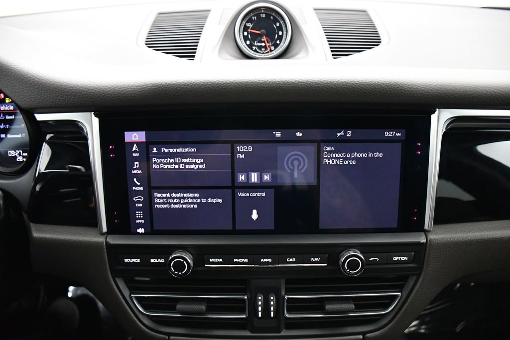 Used 2021 Porsche Macan image 13