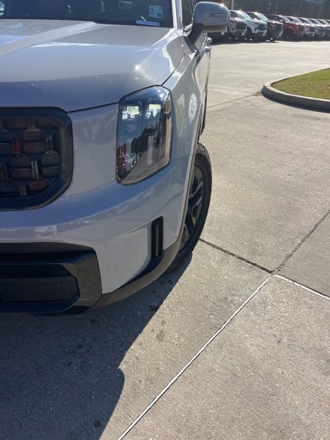 Used 2025 Kia Telluride AWD image 13