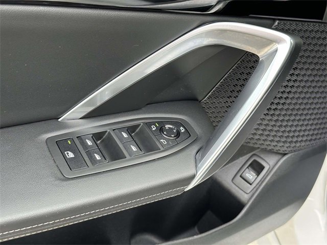Used 2025 BMW X1 xDrive28i image 15