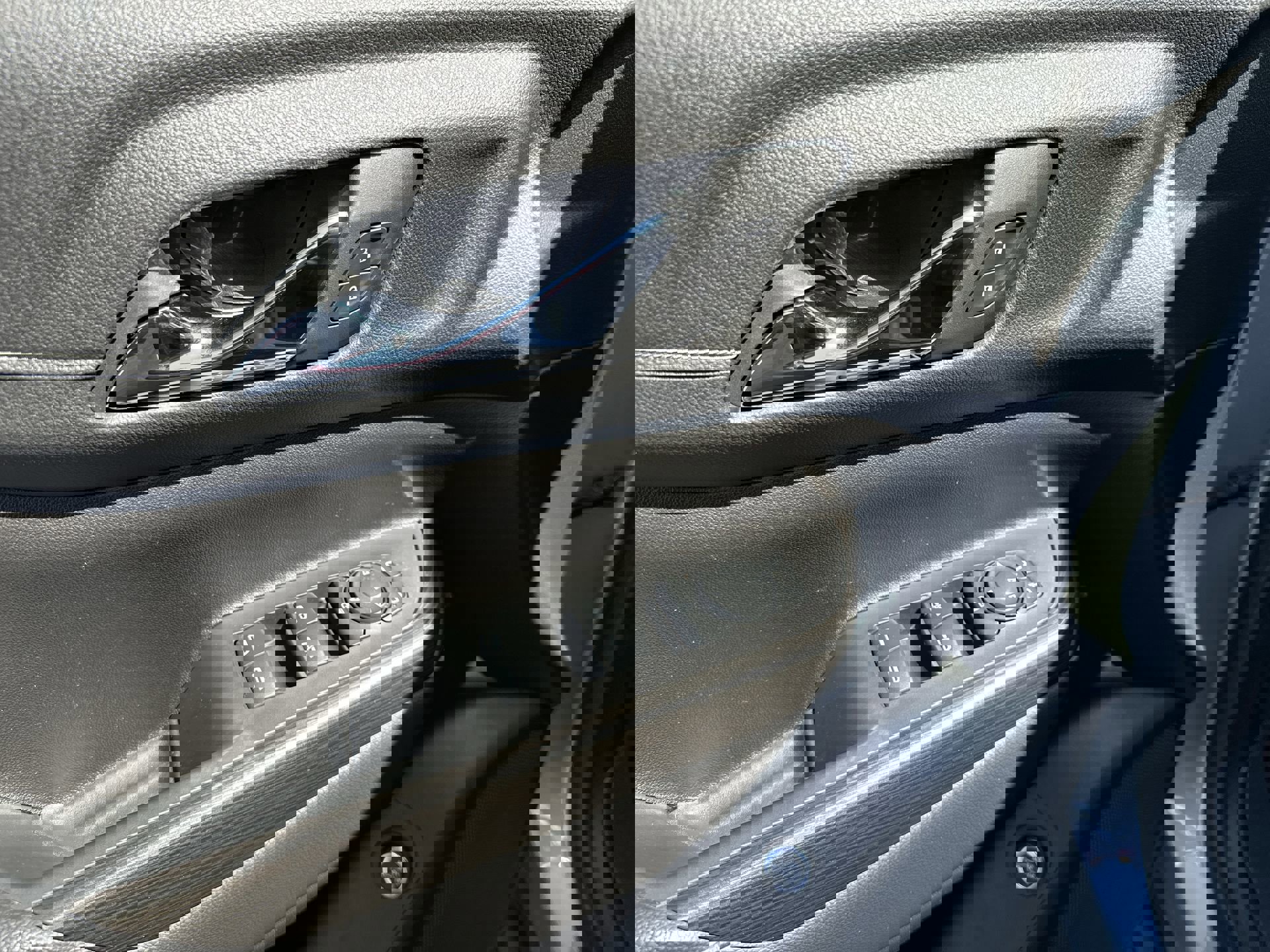 Certified 2023 GMC Acadia SLT w/ Elevation Edition AWD/4WD image 13