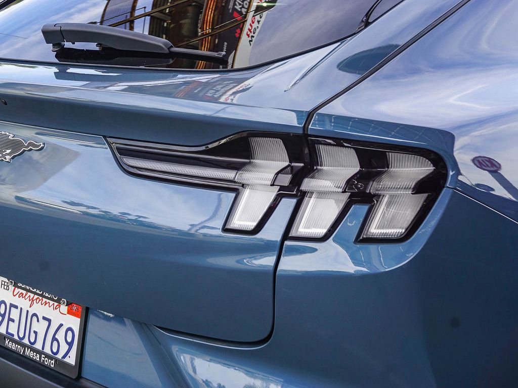 Used 2023 Ford Mustang Mach-E Select image 7