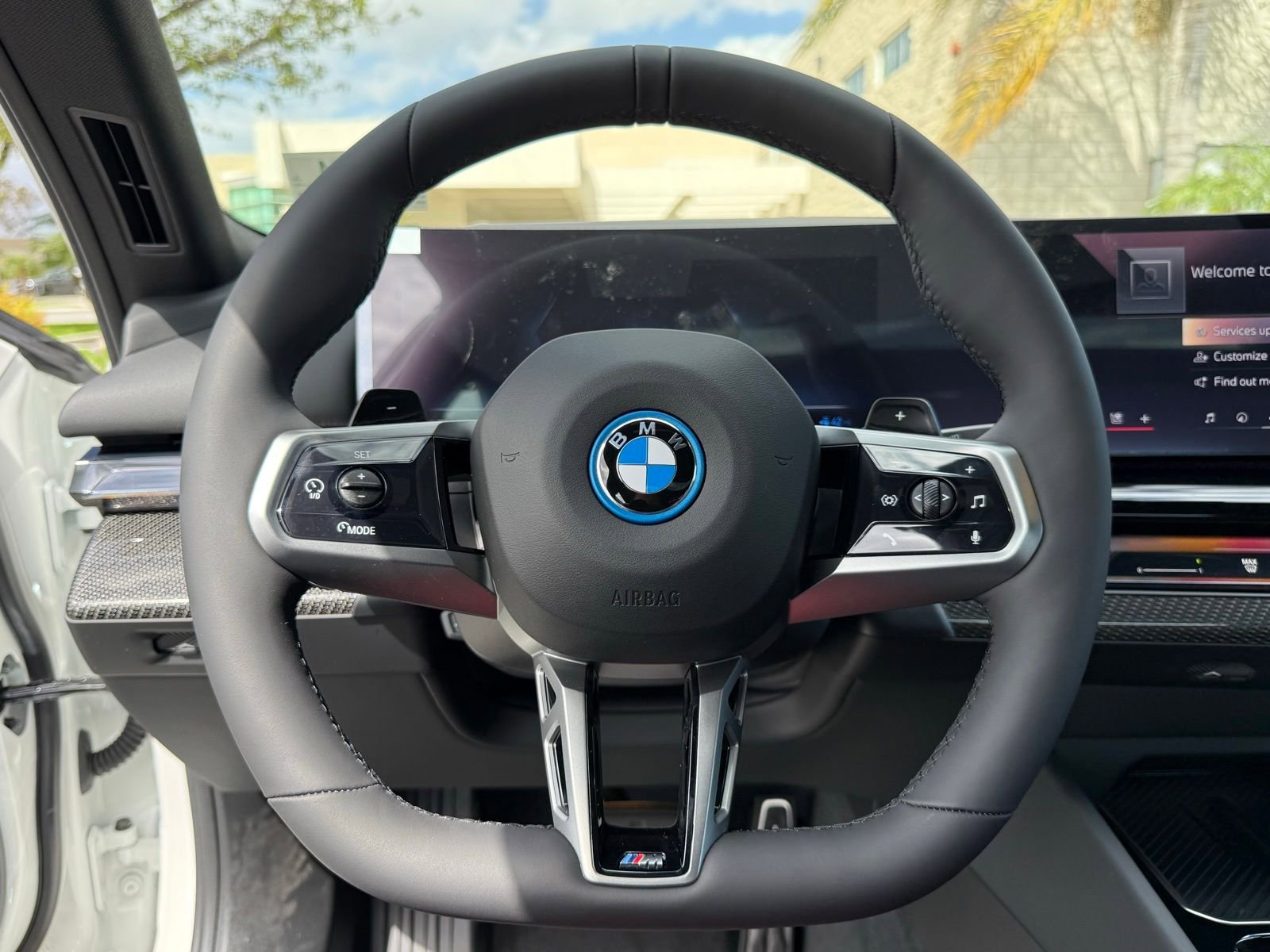 New 2027 BMW 550e xDrive w/ Premium Package AWD/4WD image 23