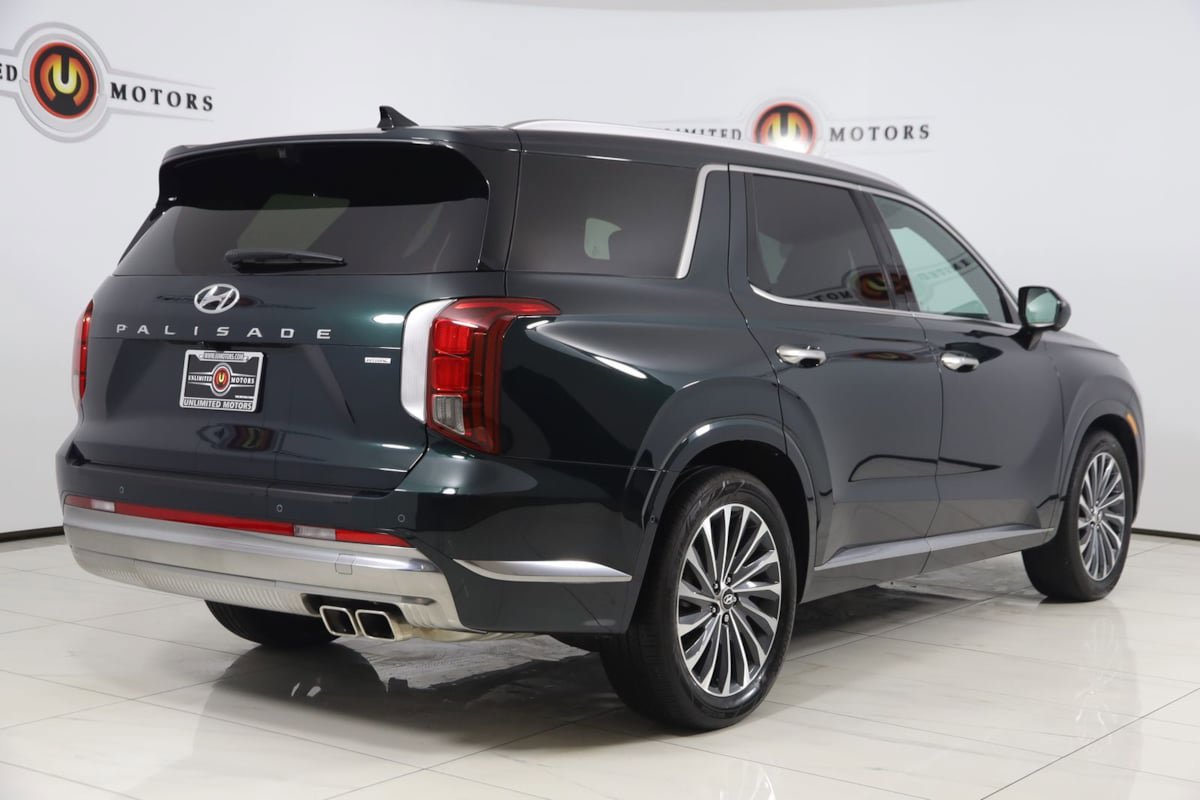 Used 2025 Hyundai Palisade Calligraphy AWD/4WD image 3