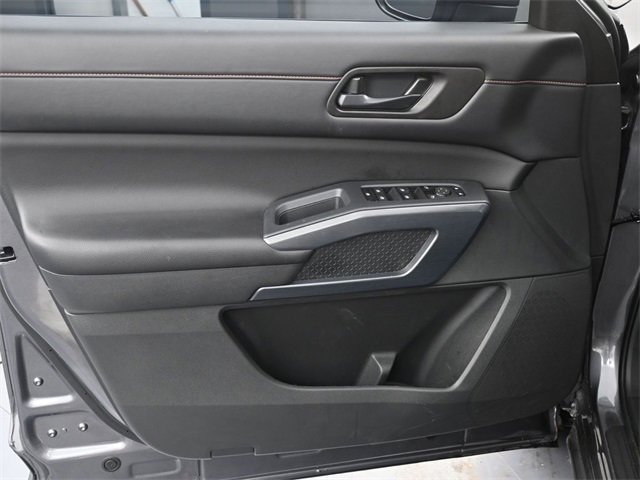 Used 2024 Nissan Pathfinder Rock Creek image 9