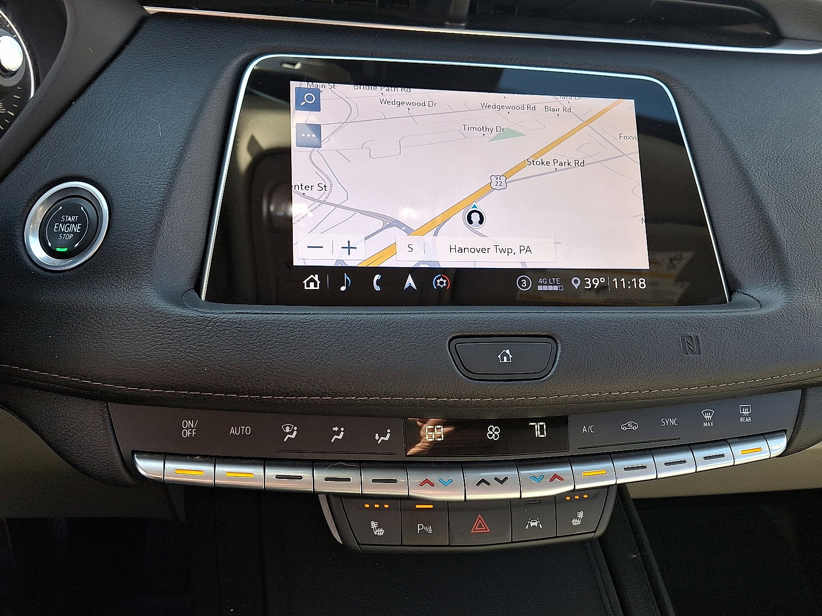 Used 2020 Cadillac XT4 Premium Luxury w/ Cold Weather Package image 18