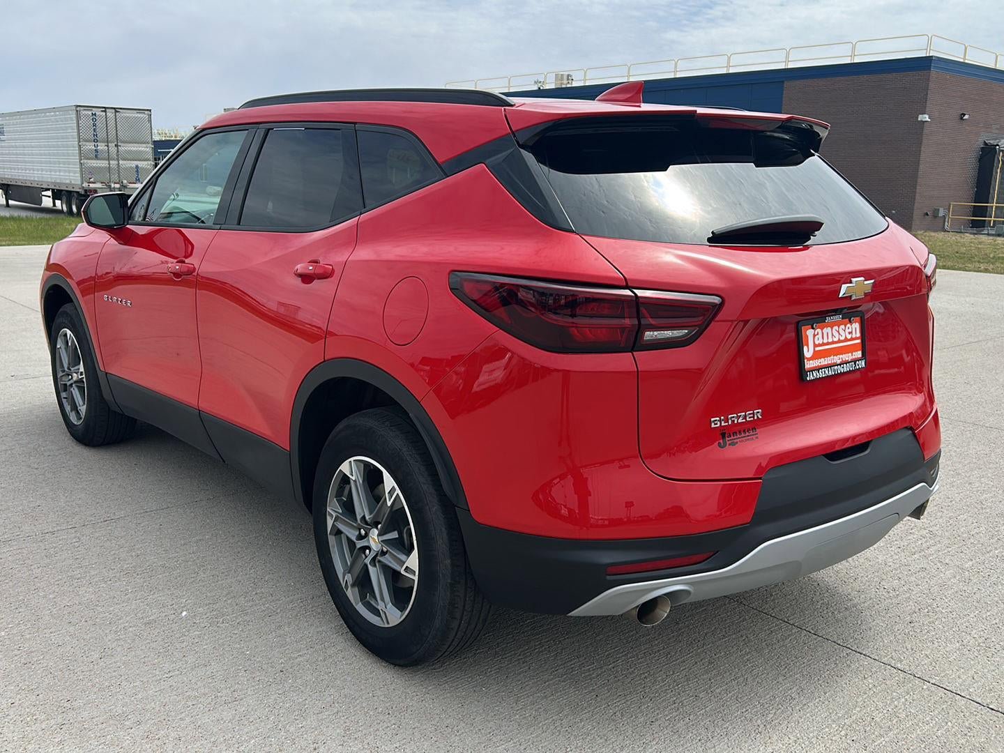 Used 2023 Chevrolet Blazer LT w/ Convenience Package FWD image 8