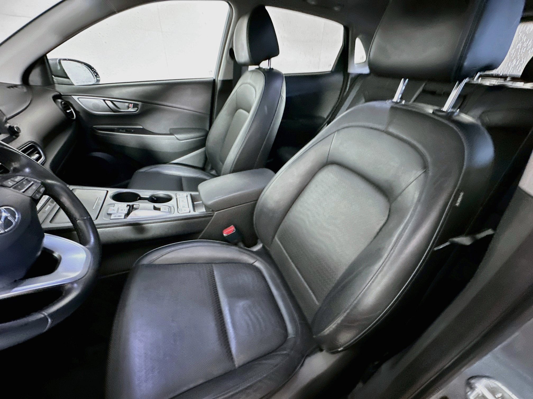 Used 2019 Hyundai Kona Limited FWD image 13