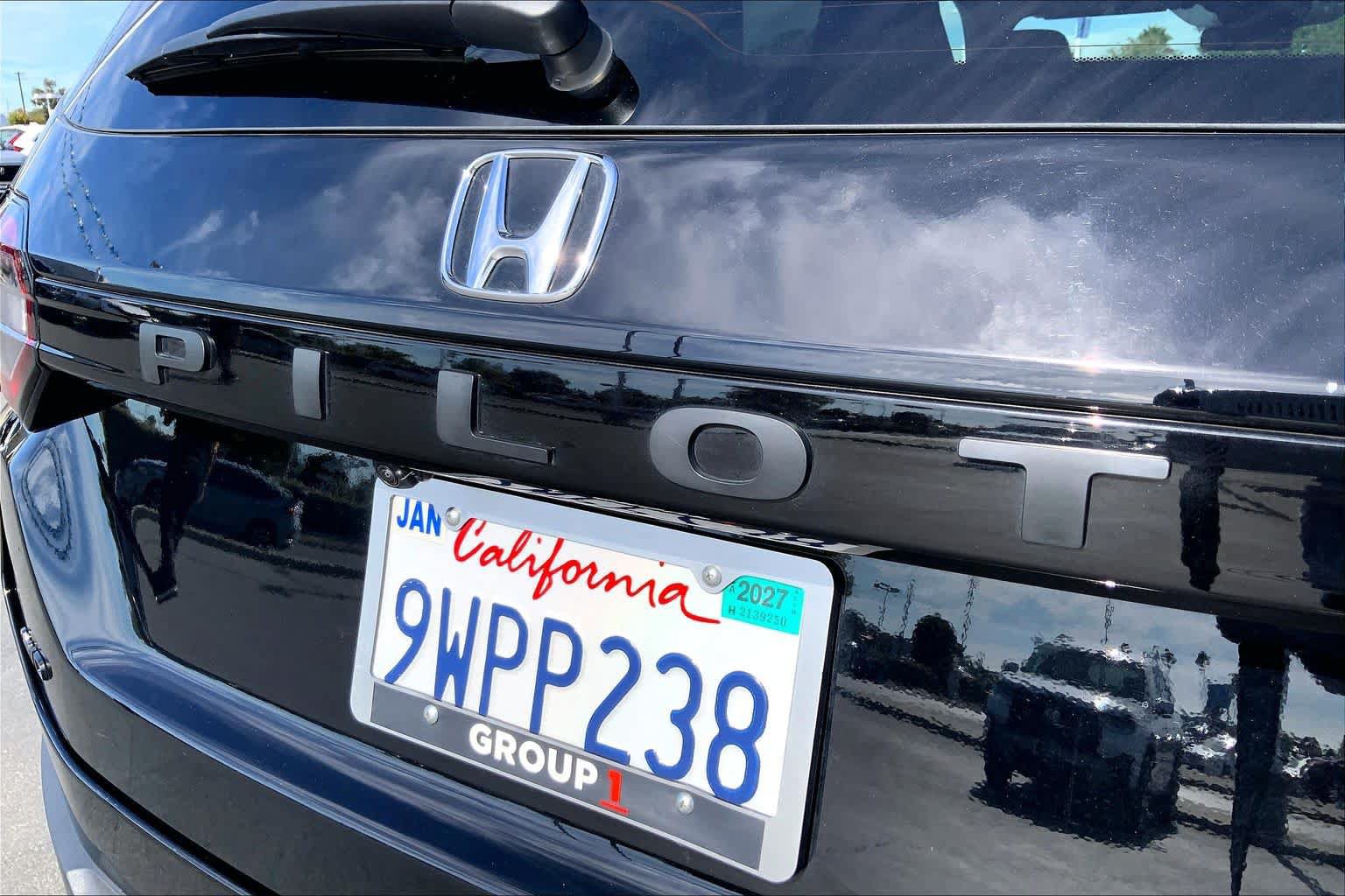 Used 2025 Honda Pilot Sport image 30