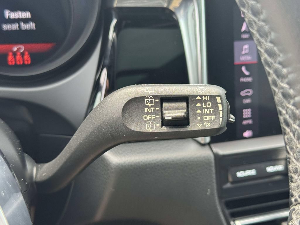 Used 2021 Porsche Macan AWD/4WD image 24