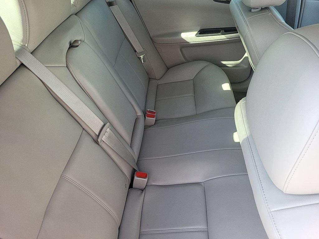 Used 2011 Chevrolet Impala LT w/ Luxury Edition Package FWD image 30