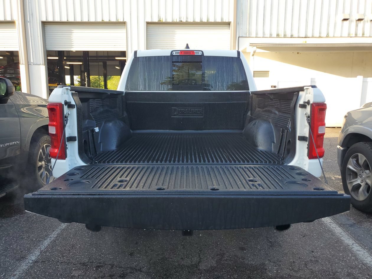 Used 2026 RAM 1500 Laramie AWD/4WD image 9