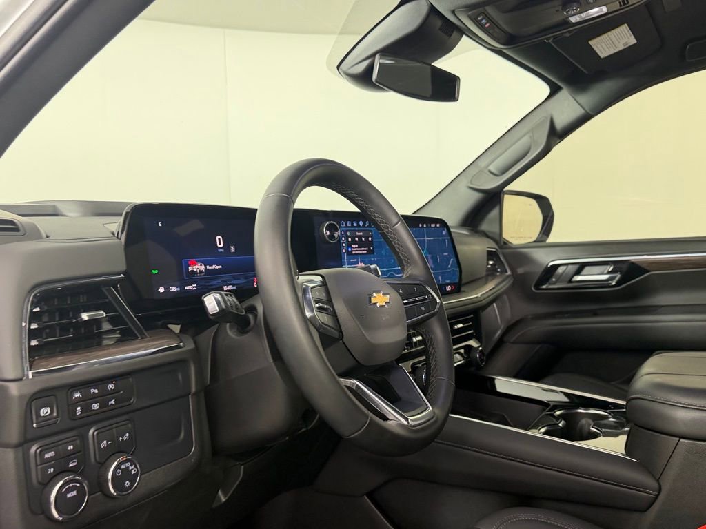 Used 2025 Chevrolet Tahoe LT image 27