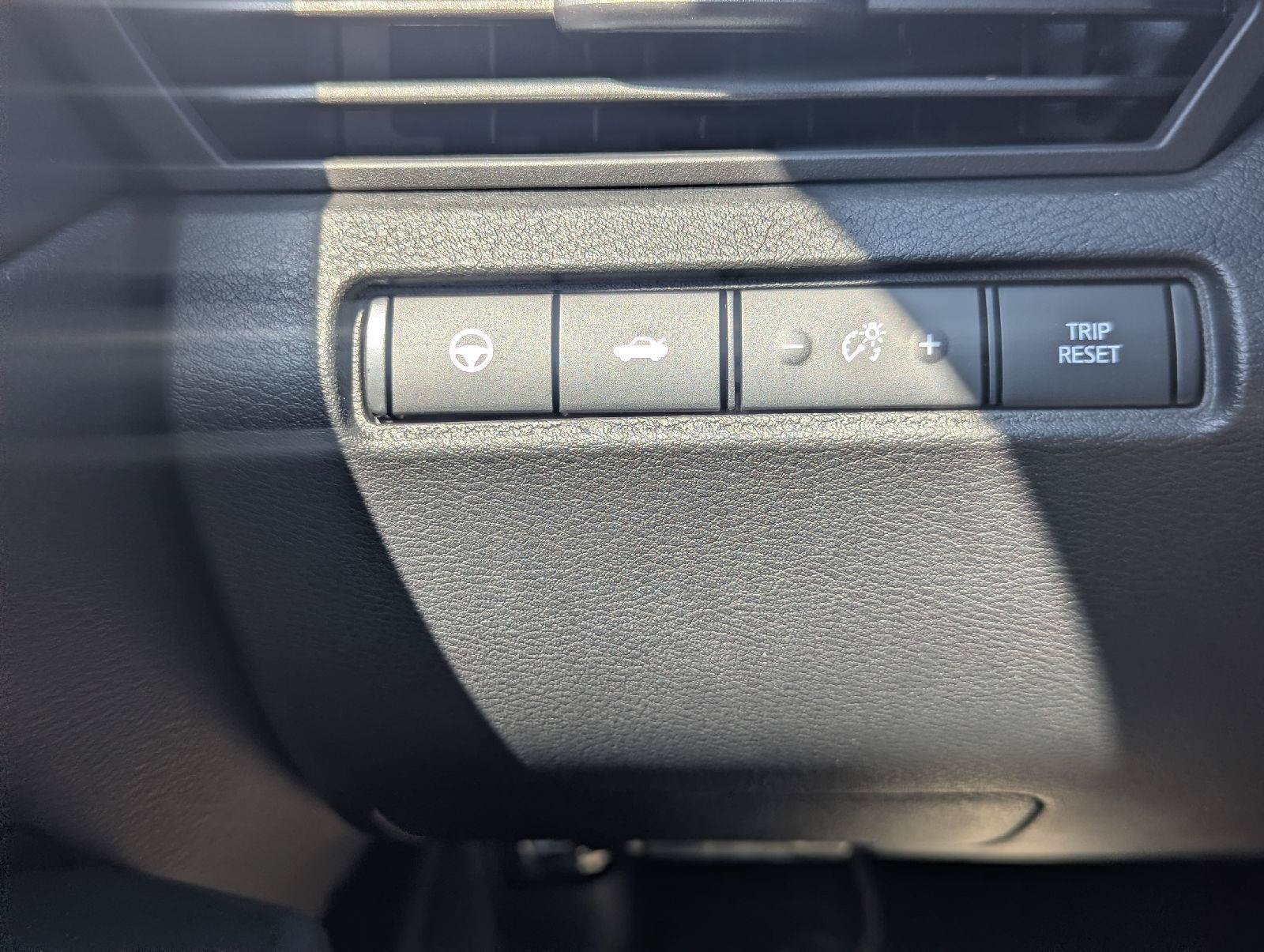 New 2026 Nissan Altima 2.5 SV FWD image 29