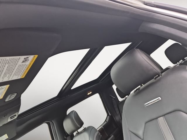 Used 2015 Ford F150 Platinum w/ Equipment Group 701A Luxury AWD/4WD image 12