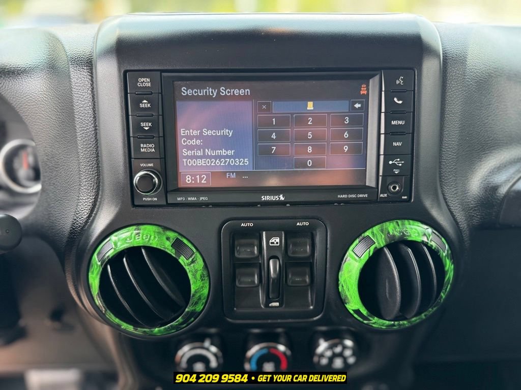 Used 2014 Jeep Wrangler Unlimited Rubicon AWD/4WD image 16