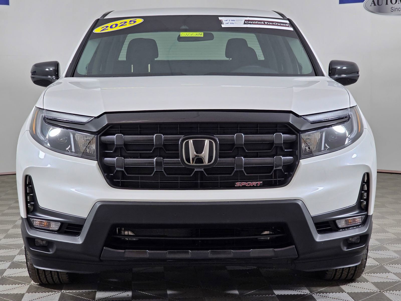 Used 2025 Honda Ridgeline Sport image 9