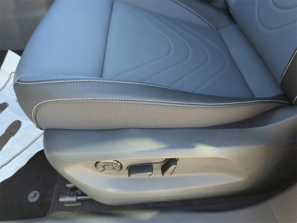 New 2026 Volkswagen Tiguan SE R-Line image 26