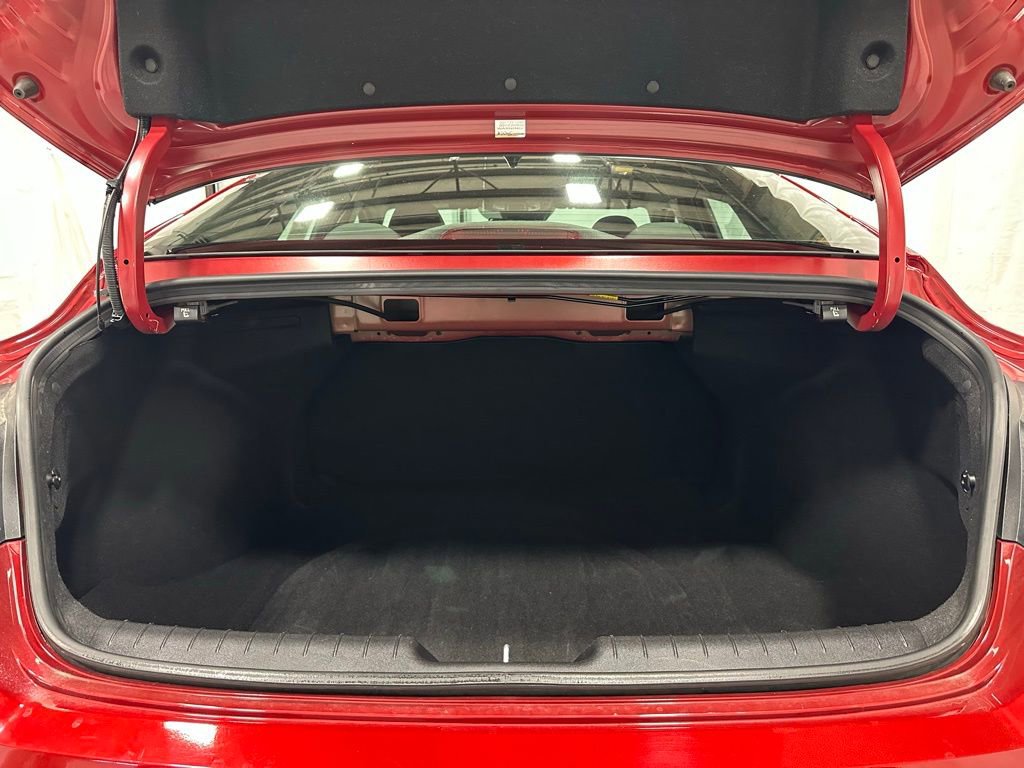 Used 2025 Hyundai Elantra SE FWD image 45