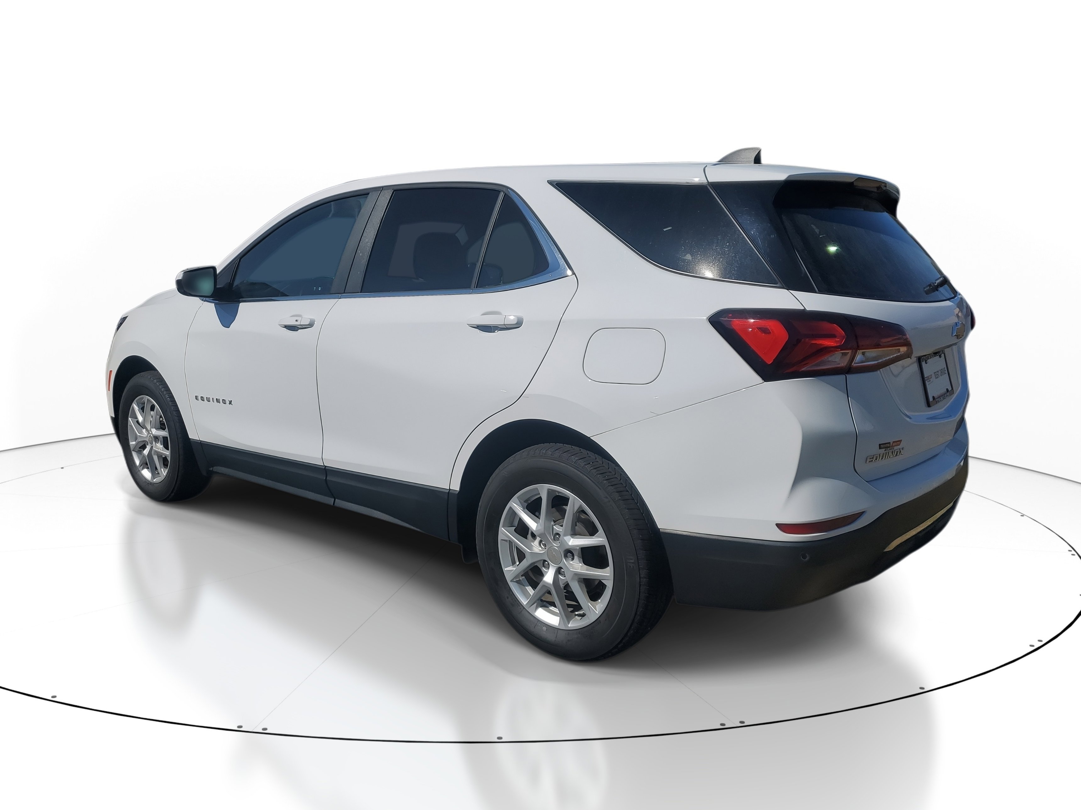 Used 2024 Chevrolet Equinox LT image 4