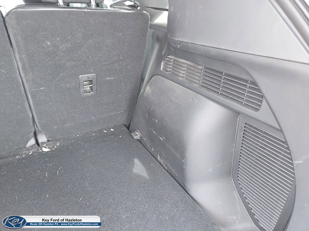 Used 2023 Ford Escape ST-Line w/ Tech Pack #1 AWD/4WD image 11