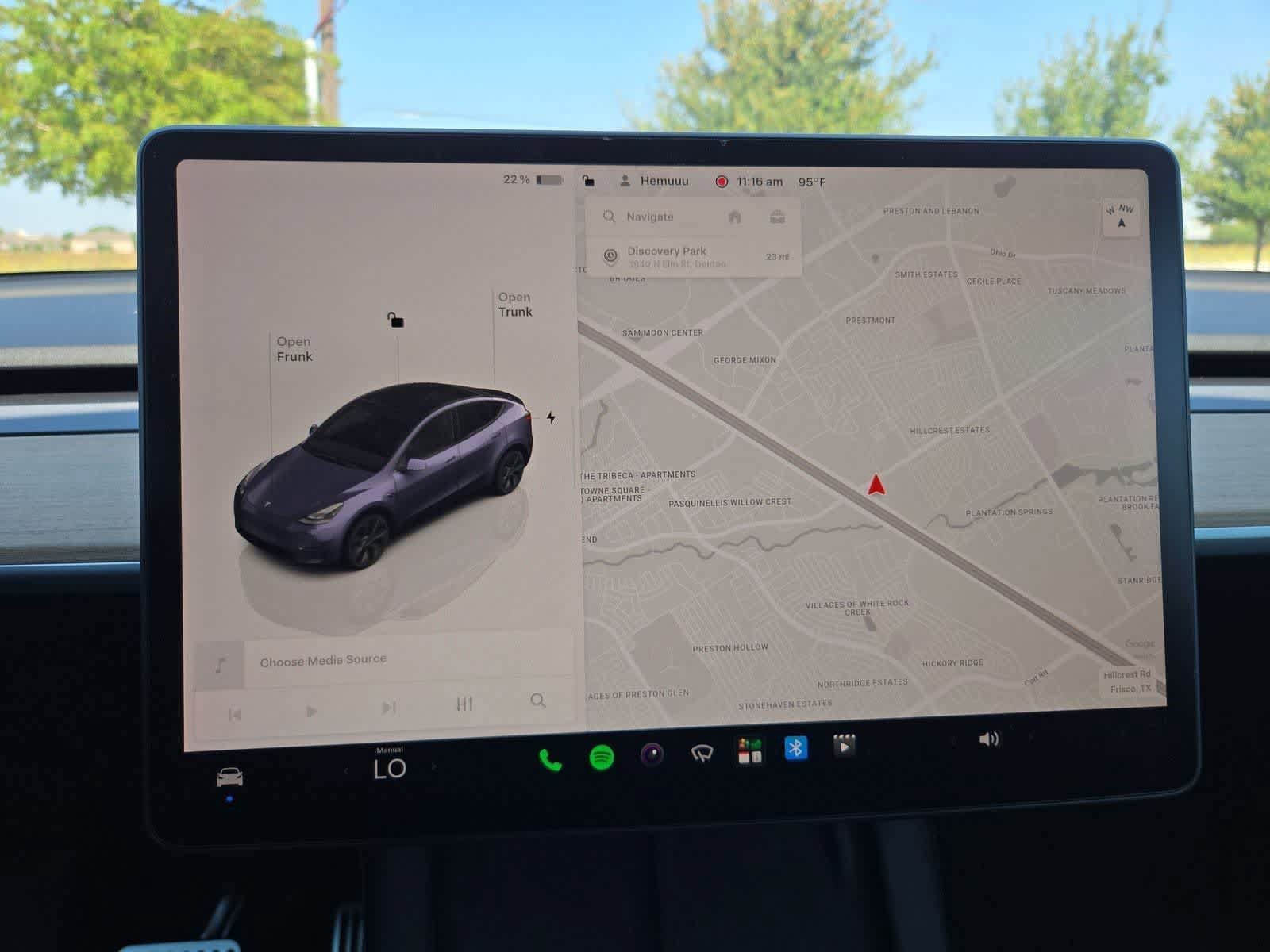 Used 2024 Tesla Model Y 2WD image 26